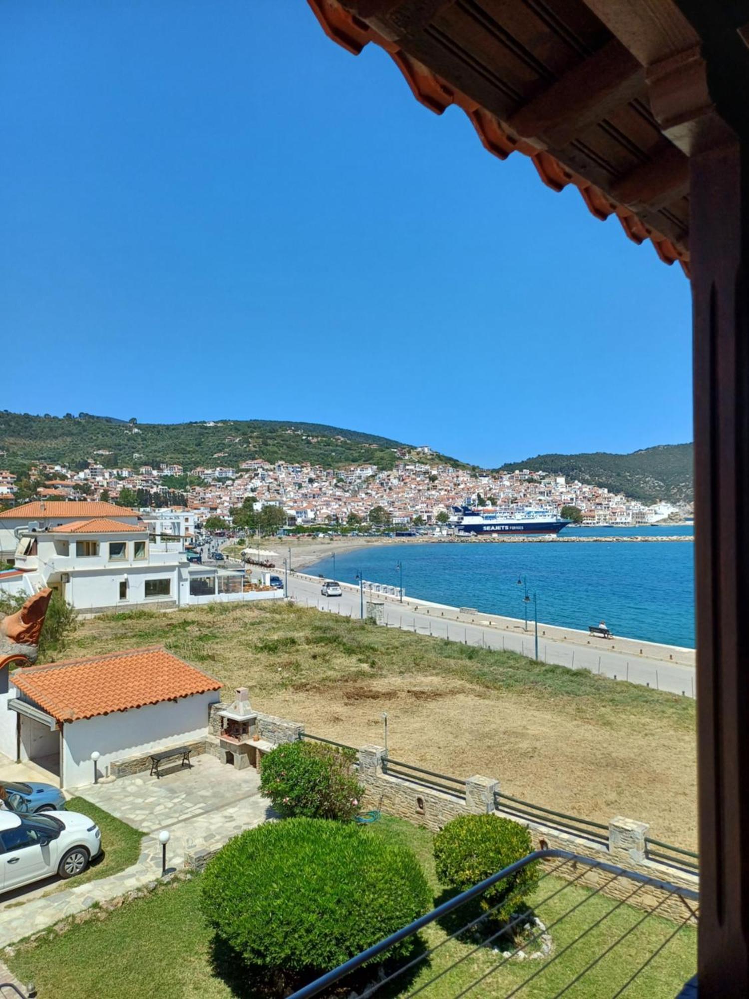 Nikolaos Studios Apartments Skopelos Town Exterior photo